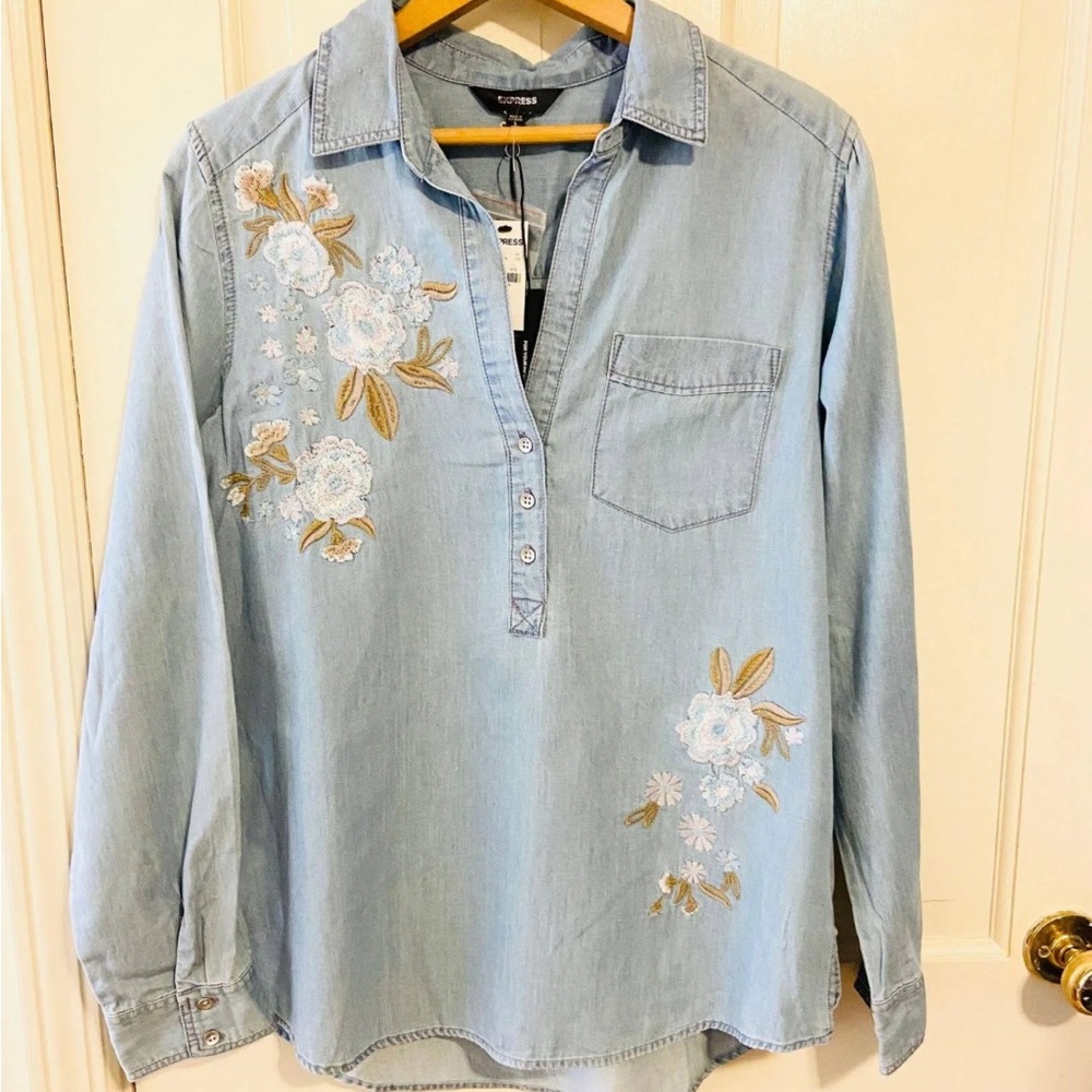 Express chambray blouse. Does not have tags!